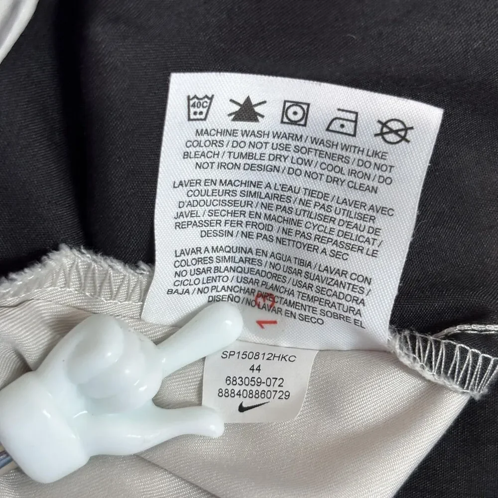 Nike flaws this